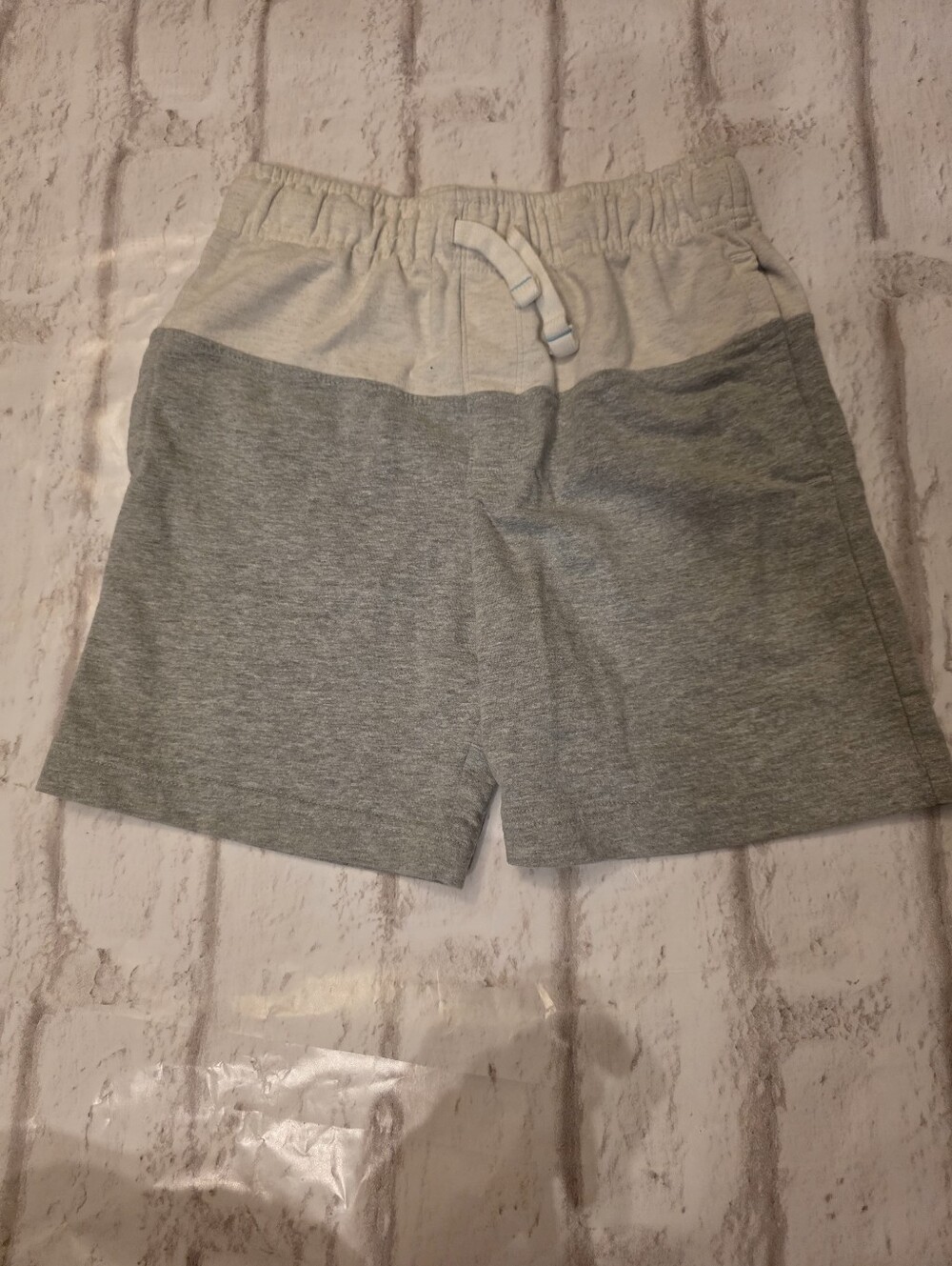 Boys Tommy Bahama shorts sz 7/8